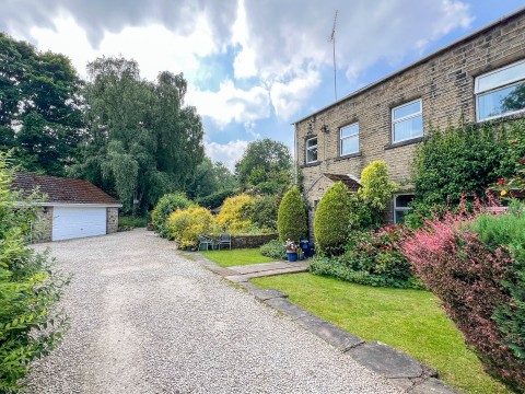 Click the photo for more details of Honley, Holmfirth