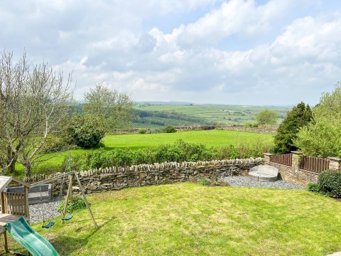 Click the photo for more details of Hade Edge, Holmfirth