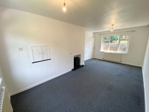 Click the photo for more details of Hangingstone Road, Huddersfield