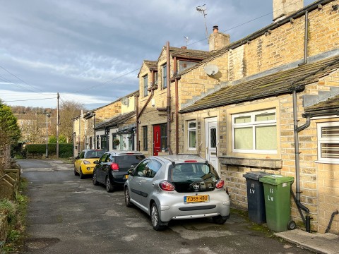 Click the photo for more details of Armitage Bridge, Huddersfield, West Yorkshire