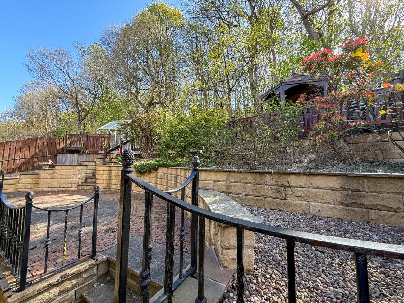 Images for Almondbury, Huddersfield